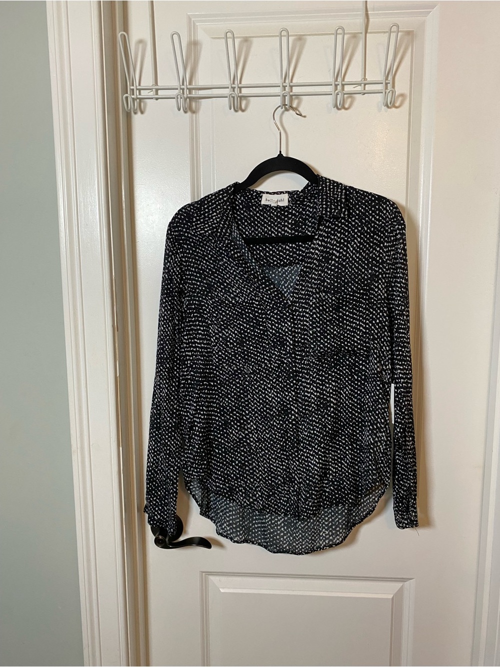 NWT Bella Dahl Black & White Printed Long-Sleeve Blouse - Picture 3 of 9